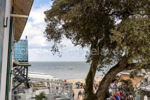Pieds dans l'eau à Plage des Dames à Noirmoutier-en-l'Île