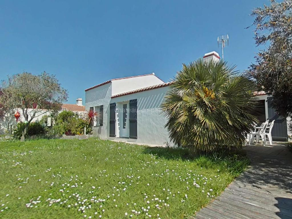 Maison au calme, 3 chambres, proche commerces et plages, jardin sans vis-à-vis, terrasse équipée - FR-1-224B-138