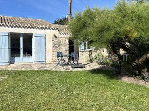 Charmante maison rénovée avec goût, jardin clos, accès wifi, proche commerces et mer. - FR-1-224B-160 à Noirmoutier-en-l'Île
