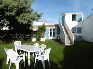 Maison mitoyenne Noirmoutier, calme, terrasse, 4 pers - FR-1-823-80 à Noirmoutier-en-l'Île