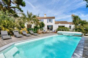 Piscine chauffee 800 m de la plage villa pour 8 à Noirmoutier-en-l'Île
