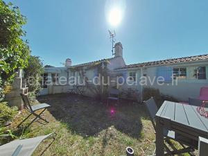 Maison de charme avec jardin clos, à 500 m du centre et 1800 m de la plage - 4 couchages - FR-1-224B-60 à Noirmoutier-en-l'Île
