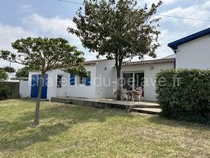 Maison familiale proche plage et port, avec terrasse équipée, Netflix, WiFi, ménage inclus - FR-1-224B-110 à Noirmoutier-en-l'Île